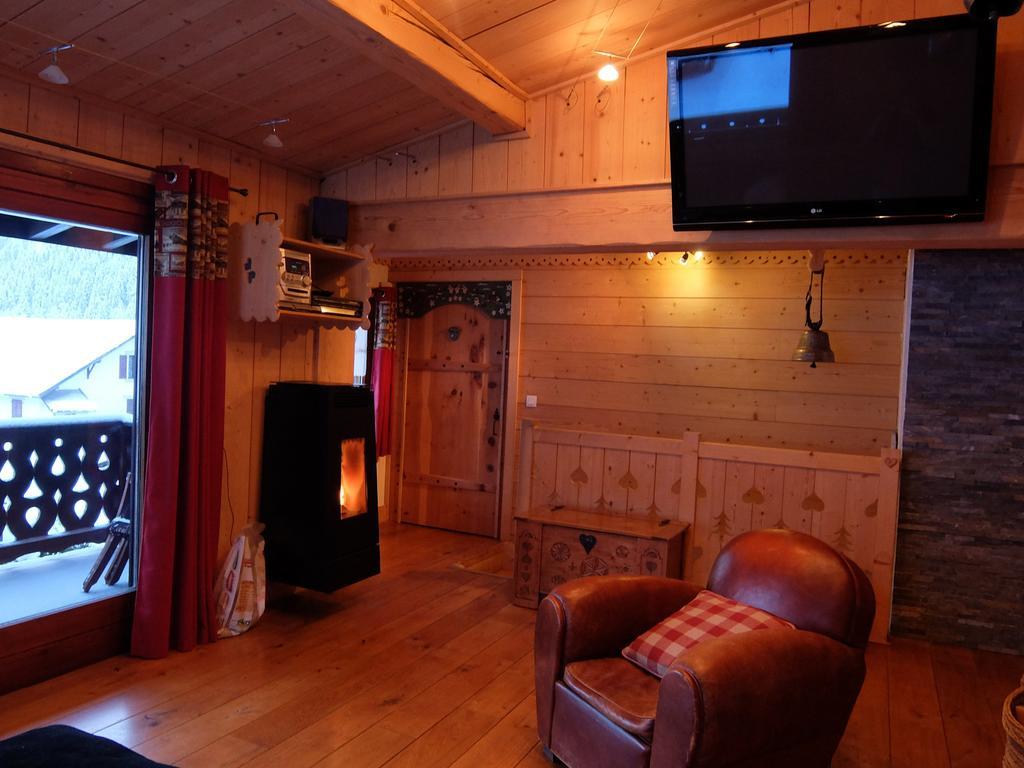 Chalet La Taniere De Groumff Шамоні Номер фото